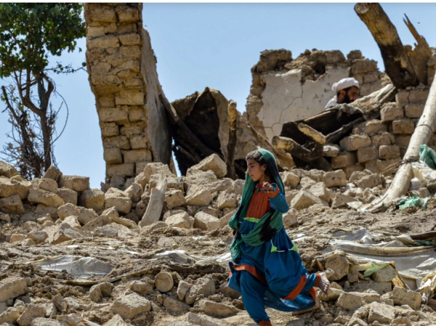 Përfaqësuesit e OKB-së vizitojnë zonat e prekura nga tërmeti në Afganistan