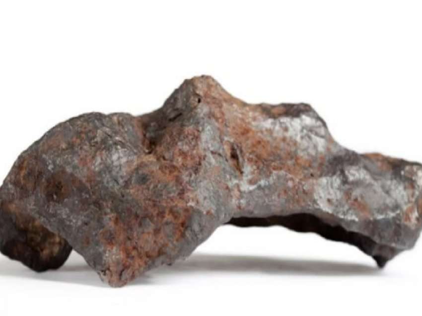 ​Struktura e paparë ndonjëherë kristalore zbulohet brenda meteoritit Diablo canyon