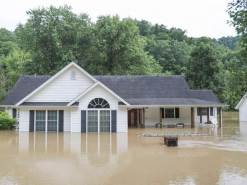 Përkeqësohet bilanci: 25 të vdekur nga përmbytjet në Kentucky