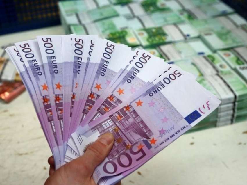 Kroacia në vitin 2023 mund ta miratojë euron si valutë zyrtare