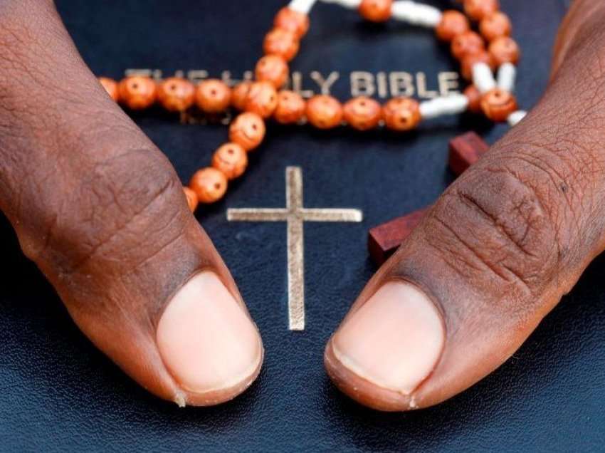 Sulm me armë në një kishë në Nigeri, dyshohet për të vrarë e të kidnapuar