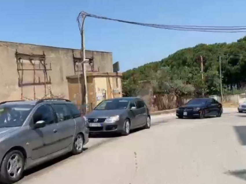 Trafik i rënduar në akset kryesore të qytetit të Vlorës