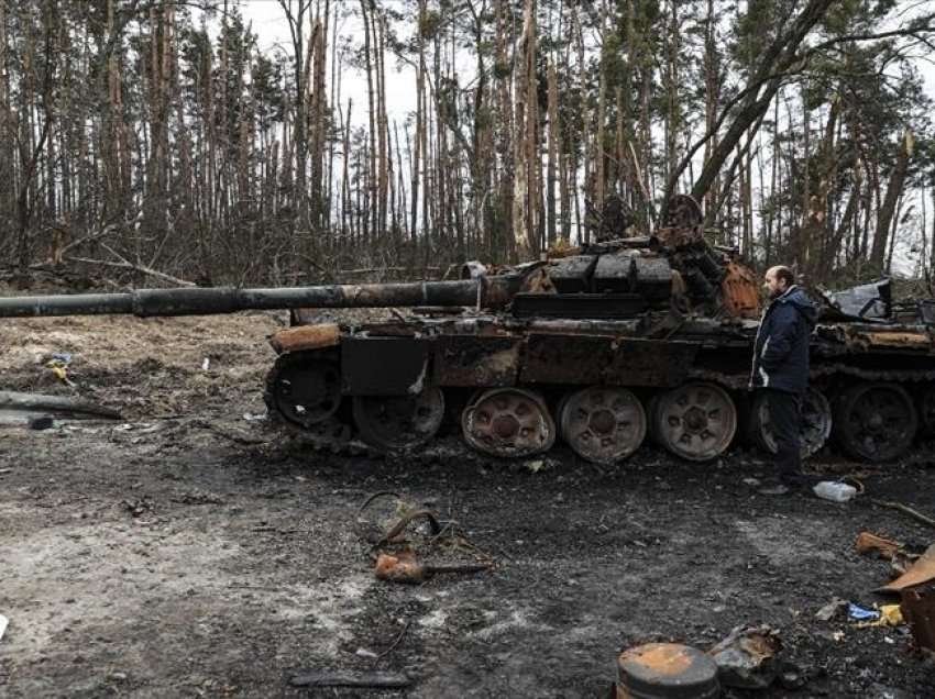 Rusia thotë se ka shkatërruar tanke në Kiev