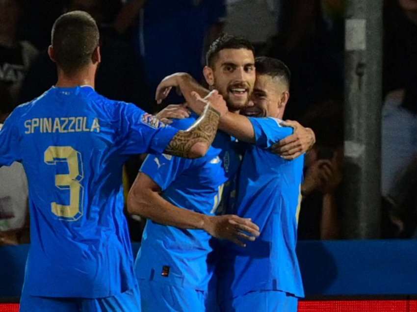 Italia regjistron fitoren e parë në grup, gjunjëzon Hungarinë