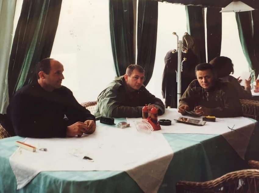 Priten arrestime në Dukagjin për vrasjen e komandant “Karadakut” / Konfirmohet se u vra pas hyrjes së KFOR-it në Kosovë