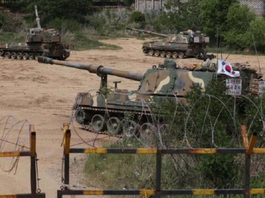 ​Koreja Jugore forcon mbrojtjen nga frika e Koresë Veriore