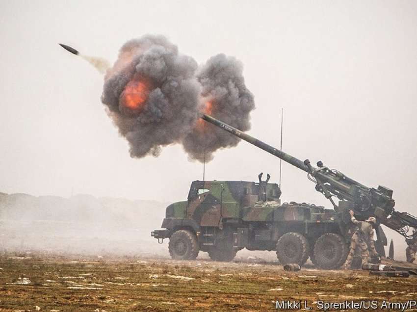 Artileria moderne që mund të ndryshojë fatin e luftës në Ukrainë