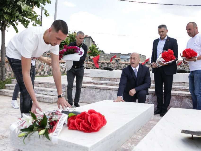 Haradinaj përkujton bashkëluftëtarin Selman Kuqi