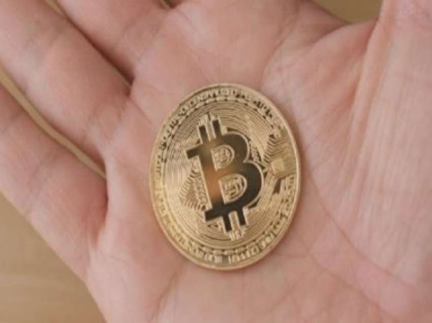 ​Rënia e re e bitcoin, sinjal për përshpejtimin e shitjes së kriptomonedhave 