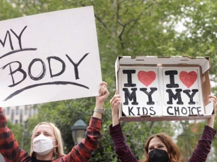 SHBA, protesta ndërsa në disa shtete hyjnë në fuqi ligjet që kufizojnë abortin