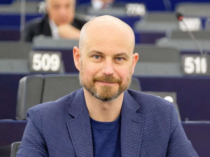 Raportuesi i PE Vladimir Bilçik: Serbia në javët dhe muajt që vijnë do të përballet me vendime të rëndësishme
