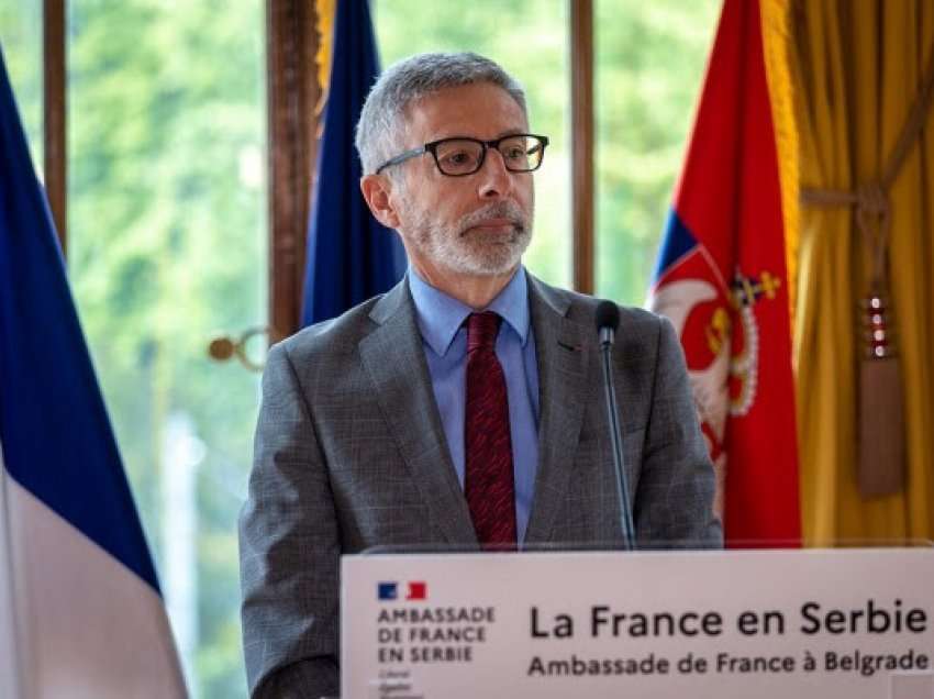 ​Ambasadori francez: Dëshirojmë që në fund të dialogut të ketë njohje reciproke