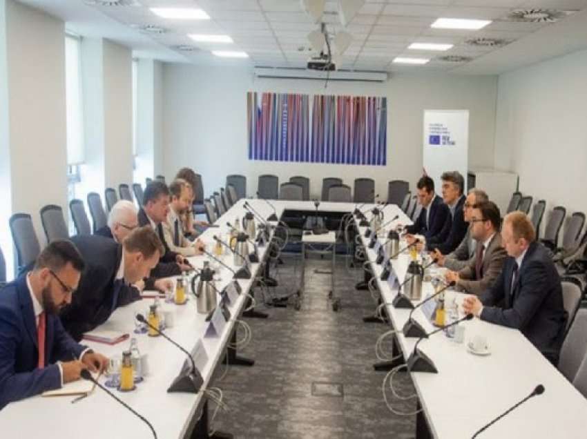 Lajçak: Normalizimi i marrëdhënieve me Kosovën është në interes të Serbisë