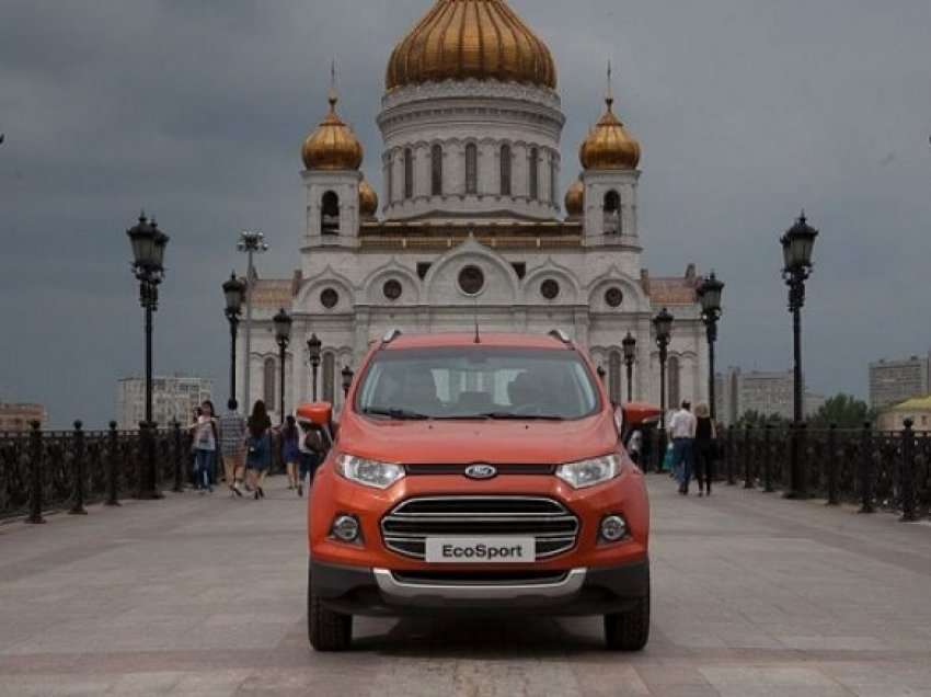 Ford pezullon operacionet në Rusi deri në një njoftim të dytë