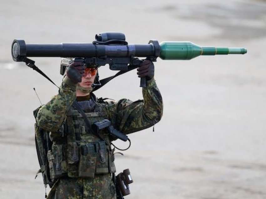 Armët e Gjermanisë arrijnë në Ukrainë: Antitanke e raketa “Stinger” tokë-ajër