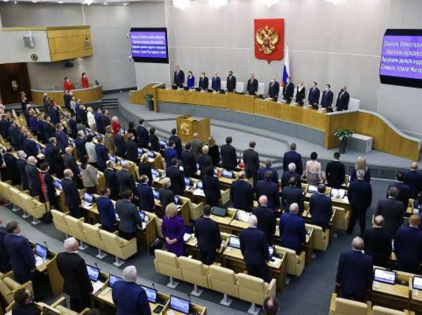 Rusia propozon ligj për dënim me 15 vjet burg për ata që shkruajnë kundër luftës së ushtrisë ruse