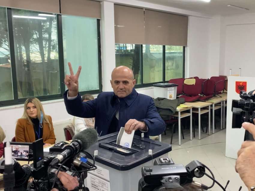 Zgjedhjet për Durrësin, voton kandidati i PD-së