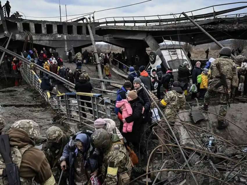 Vazhdojnë bombardimet, Rusia tradhton Ukrainën - shkatërrohen rusët në ajër