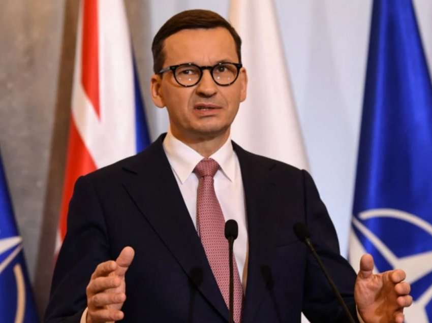 Polonia thotë se vendet e NATO-s duhet të veprojnë të bashkuara për avionët për Ukrainën