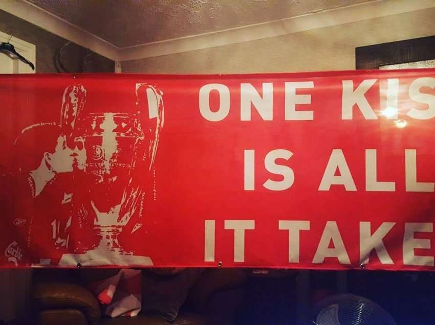 “Historia e dashurisë” ndërmjet fansave të Liverpoolit dhe këngës “One Kiss” nga Dua Lipa