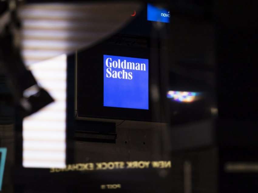 “Goldman Sachs” bëhet banka e parë amerikane që largohet nga Rusia