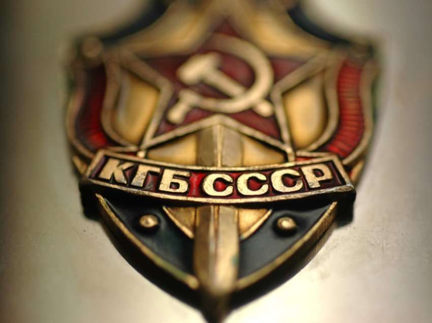 Mijëra agjentë sekret, qindra ushtarë dhe miliona informatorë/ Kush e themeloi KGB-në?
