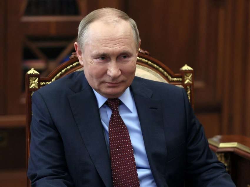 Paralajmëron vëzhguesi i mprehtë i Putinit: Situata është aq sfiduese sa ai mund të ndjekë “Strategjinë e të Çmendurit”