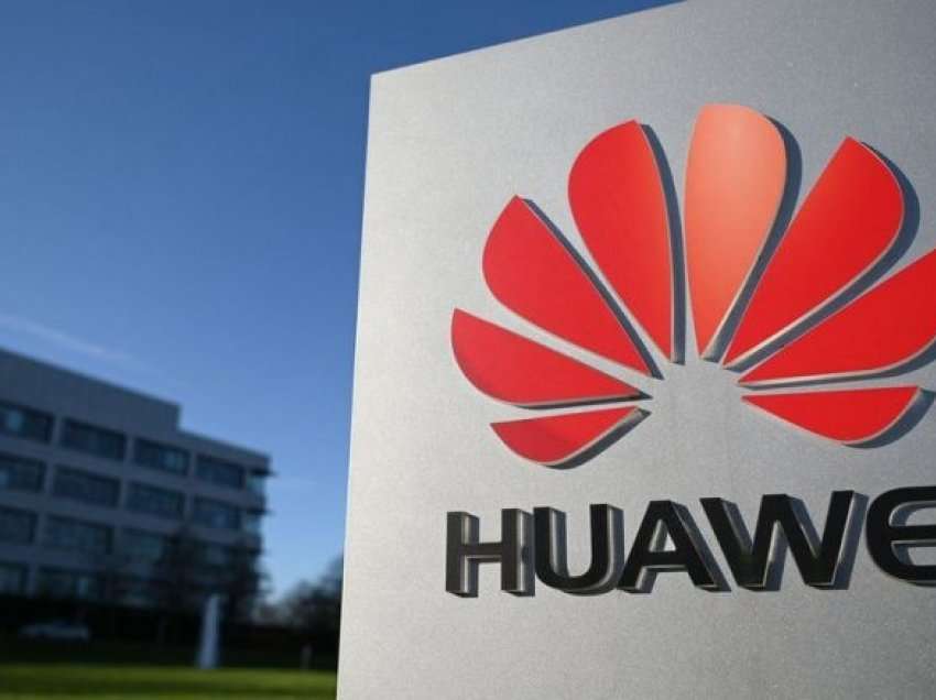 Dy drejtorët e Huawei japin dorëheqjen pas “heshtjes së kompanisë” për agresionin rus të Ukrainës