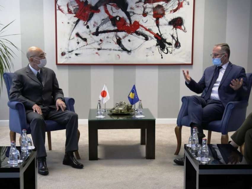 Bislimi priti në takim të ngarkuarin me punë të Ambasadës së Japonisë në Kosovë, Keisuke Yamanaka