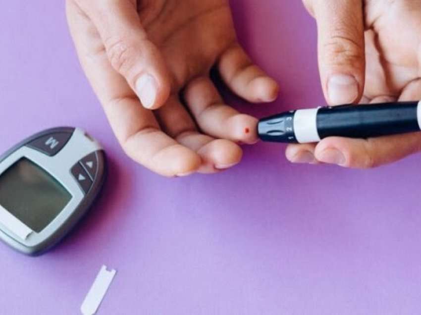 ​Shenja se sheqeri po shkatërron trupin: Kjo është simptoma e parë e diabetit