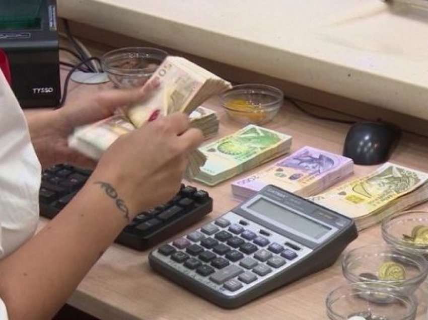Rama: Nga muaji prill do përgjysmohen taksat për pagat deri ne 50 mijë lekë