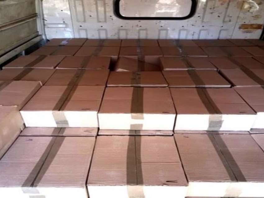 ​Konfiskohen 2 mijë kg mjaltë kontrabandë në Debellde
