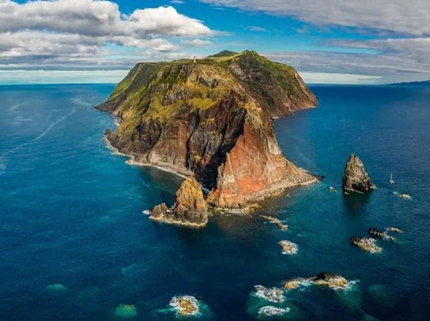 ​Ishujt portugezë goditen nga 90 tërmete brenda 24 orëve