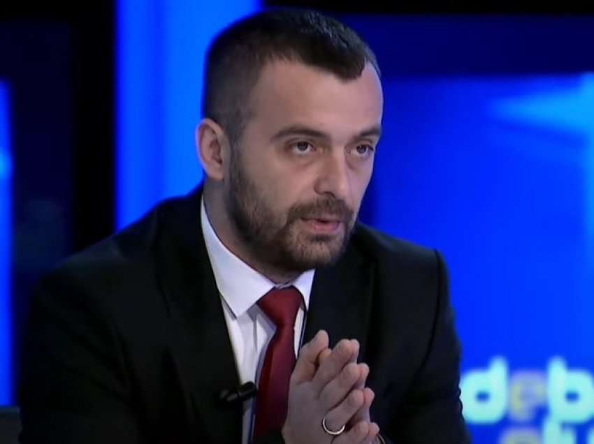 Deputeti i LVV-së: Pas zhvillimeve në Ukrainë, nuk mund të bisedojmë njëjtë me Serbinë