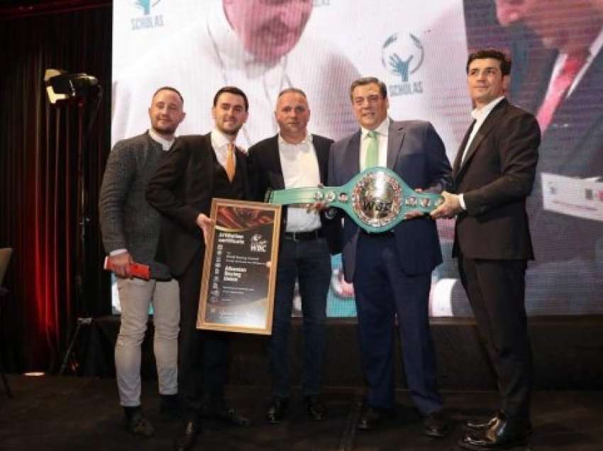 Flamuri i Kosovës në brezin e ardhshëm të WBC-së, premtim i presidentit të WBC-së