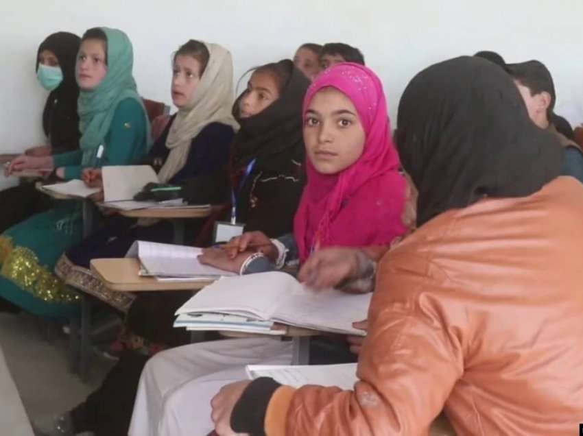 Talibanët ndalojnë shkollimin për vajza pas klasës së gjashtë