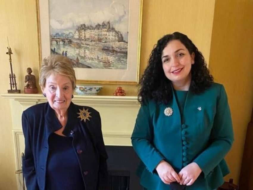 Presidentja ​Osmani: E tronditur nga humbja e mikes së madhe të Kosovës, Madeleine Albright