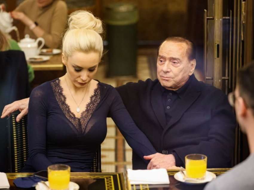 Berlusconi, do të bëhet sërish baba në moshën 86-vjeçare