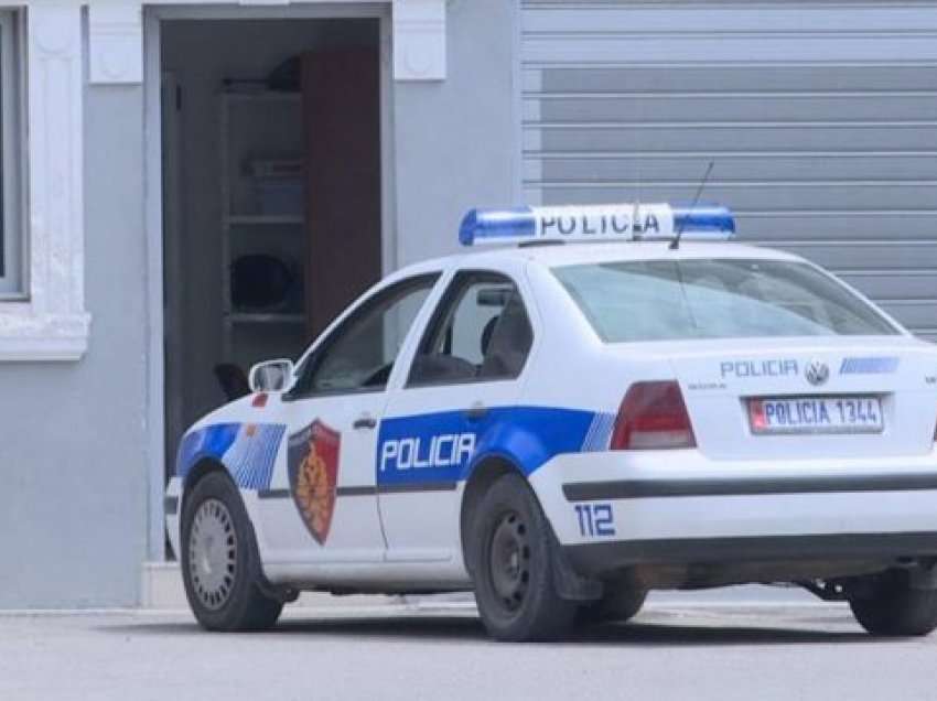 Policia rrugore kontrolle në kryeqytet, gjobiten një sërë shoferësh që nuk respektuan vizat e bardha