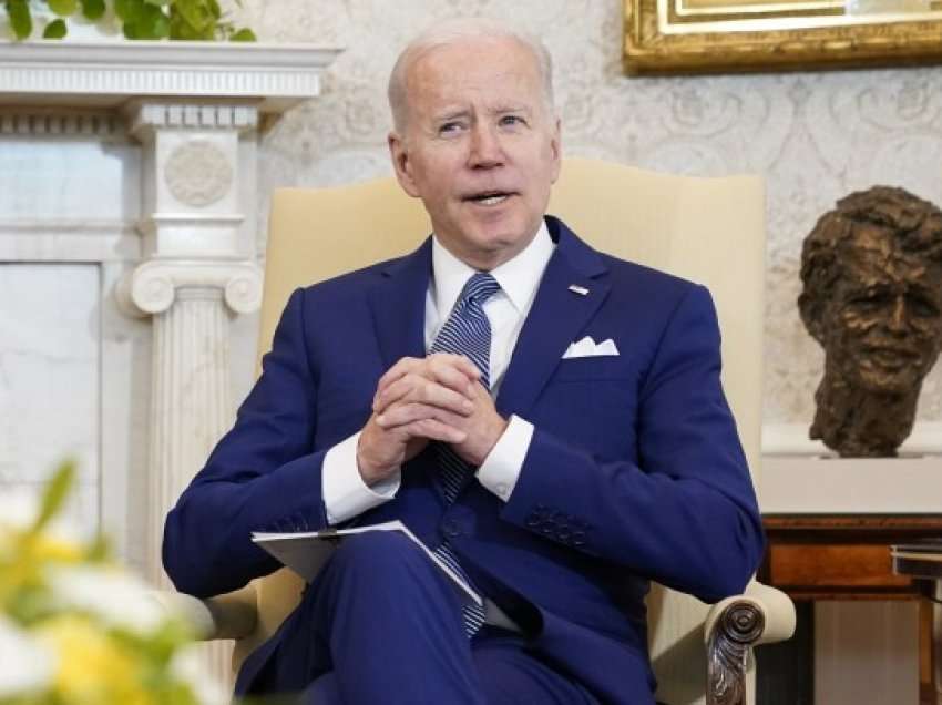 Shtëpia e Bardhë: Biden nuk do ta vizitojë Kievin, por SHBA shpreson të rihapë ambasadën e saj atje