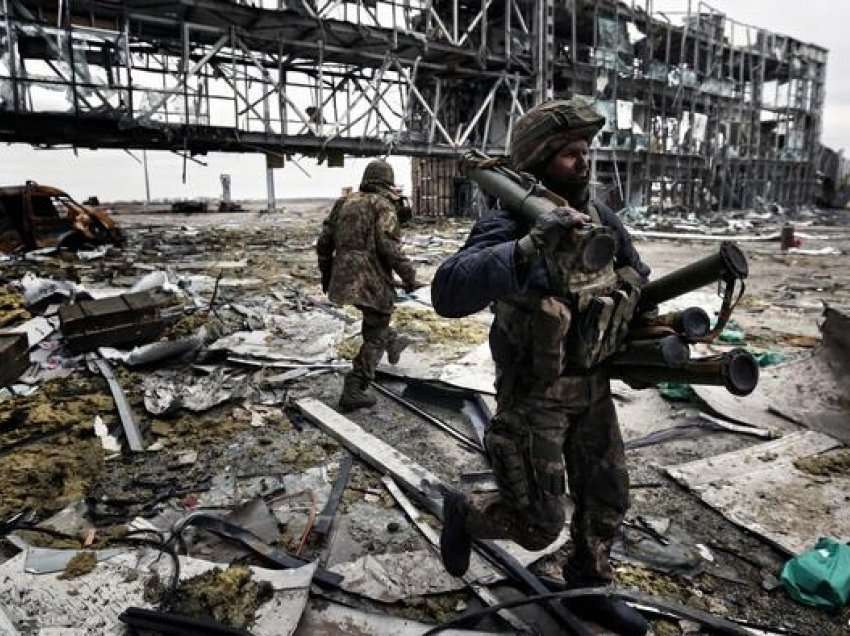 Rusia po bombardon të gjitha qytetet në Donetsk