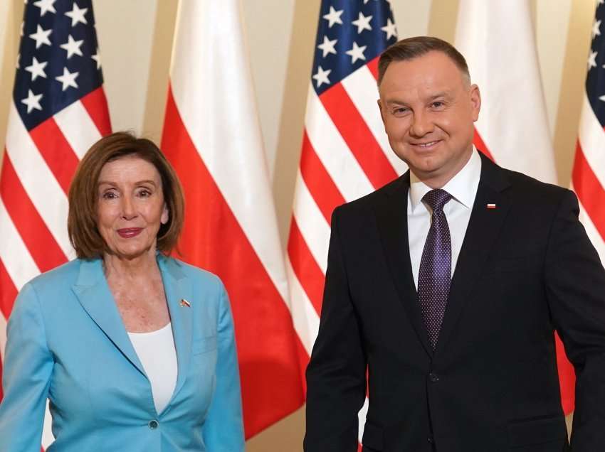 Kryetarja e Dhomës së Përfaqësuesve të SHBA Nancy Pelosi takohet me Presidentin polak në Varshavë