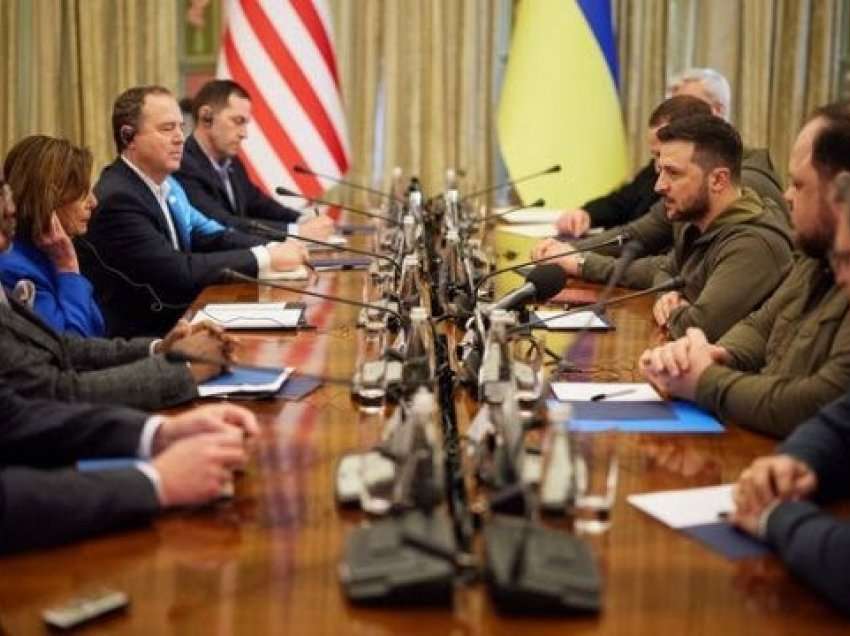 Vizita e Biden në Ukrainë “çështje kohe”