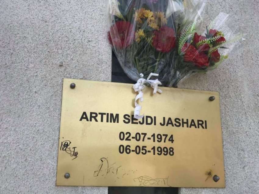 Përkujtohet Artim Jashari në 24 vjetorin e vrasjes së tij 