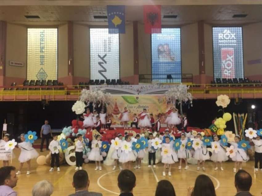 ​Festa e abetares mbledh në Pejë nxënësit nga të gjitha viset shqiptare