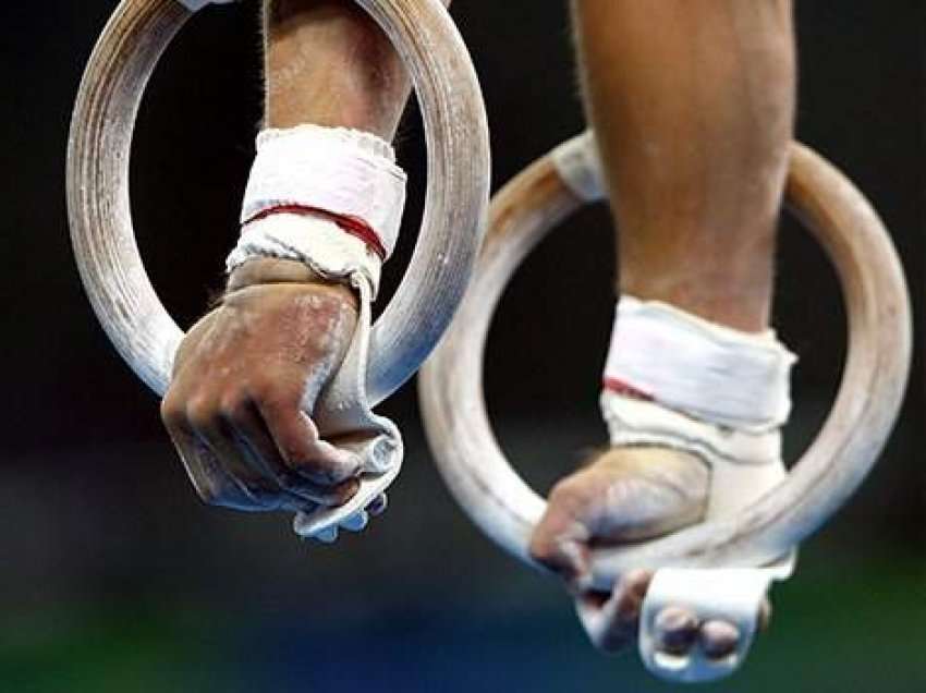 Gjimnasti rus përjashtohet pasi mbante simbole pro luftës
