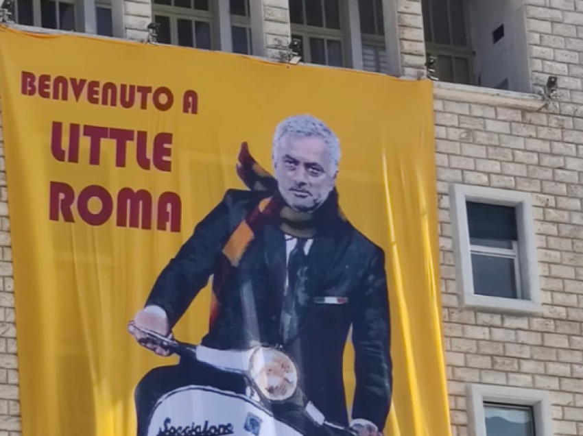 Mourinho përjeton pritjen e ngrohtë nga shqiptarët