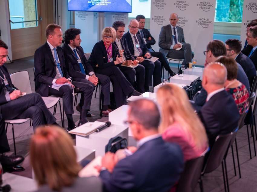 Presidenti i Forumit të Davosit: Diskutuam për të ardhmen e Ballkanit Perëndimor
