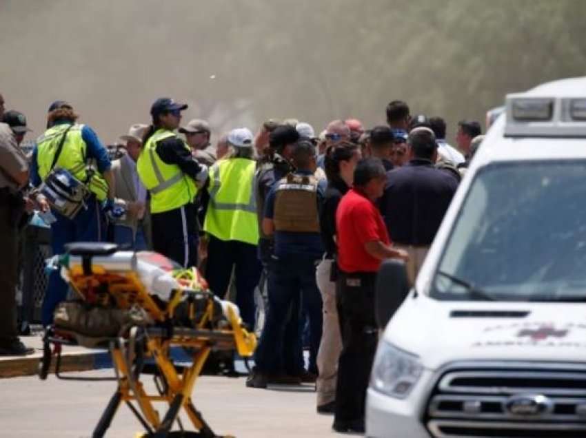 Të paktën 14 fëmijë dhe një mësues vdiqën pas të shtënave në një shkollë në Teksas