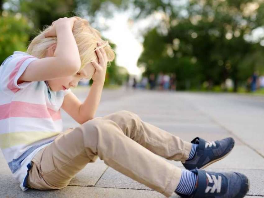 Simptomat e tronditjes tek fëmijët mund të kenë shkaqe të shumta themelore